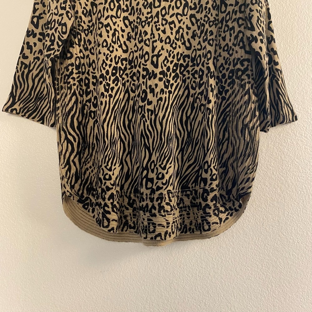 Dana Buchman Sweater Women L Tan Excellent Mixed Animal Print 3/4 Sleeve Top - Picture 5 of 11